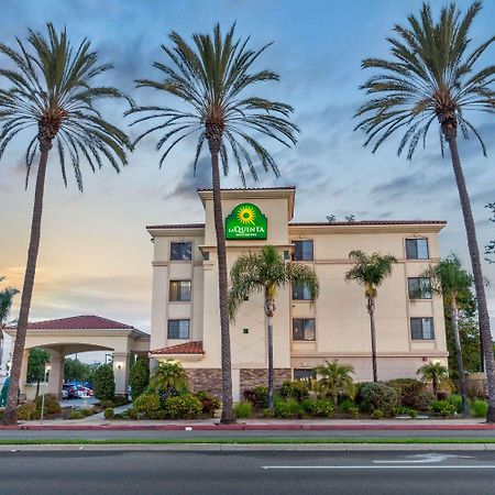 东北长滩/赛普拉斯拉昆塔套房酒店 Hawaiian Gardens 外观 照片