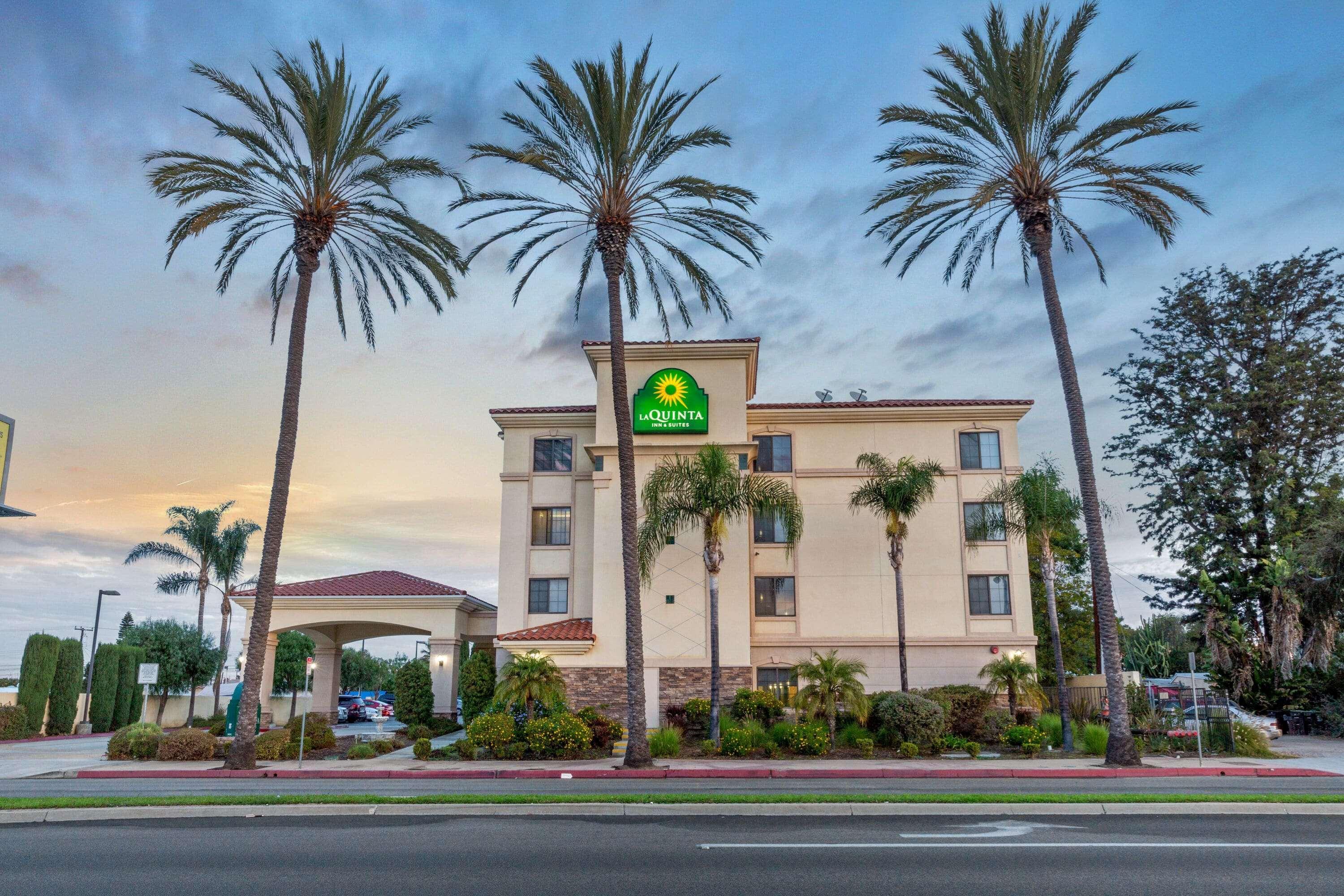 东北长滩/赛普拉斯拉昆塔套房酒店 Hawaiian Gardens 外观 照片